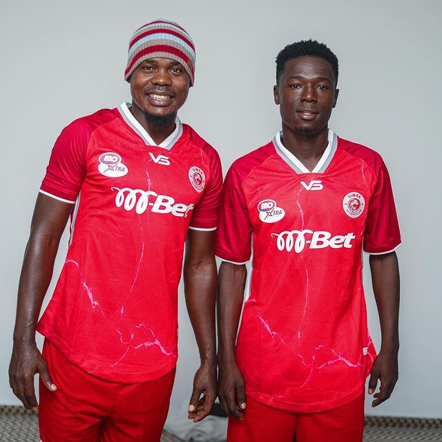 Picha Simba Sc Inajinoa Kisawa Sawa Mazoezi Yao Si Mchezo Huko Nchini Uturuki Millard Ayo